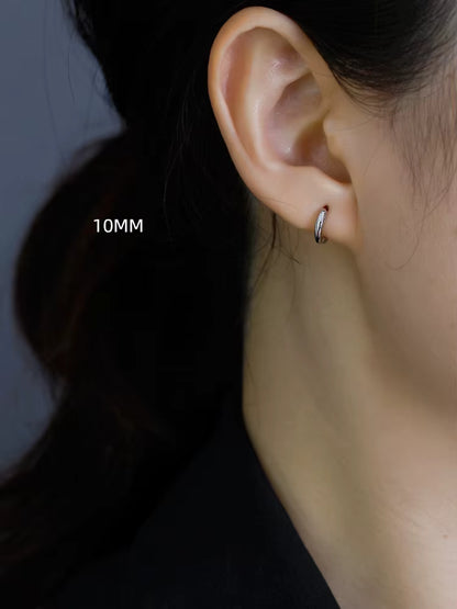 Julya Huggie Earring