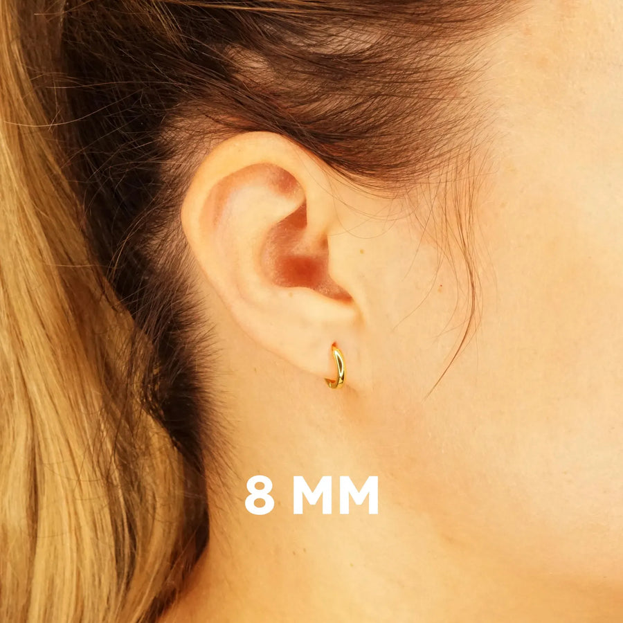 Julya Huggie Earring